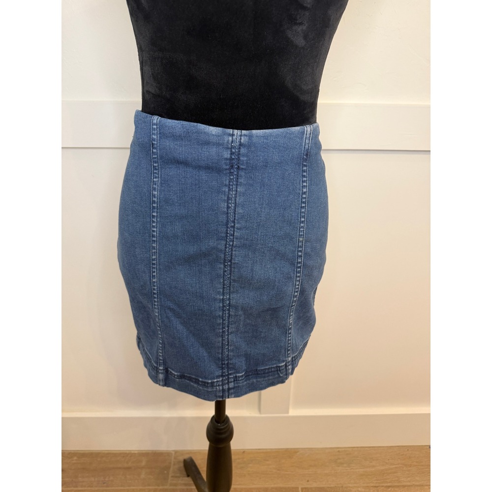 Free People Denim Mini Skirt Medium Wash High Waisted Seamed Blue Size 6 - Picture 2 of 6